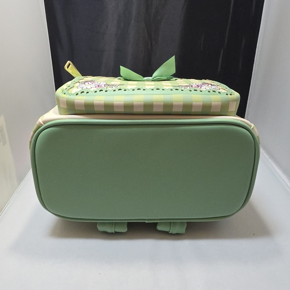 Loungefly Disney Winnie the Pooh Floral Gingham Mini Backpack NWT - Picture 6 of 6